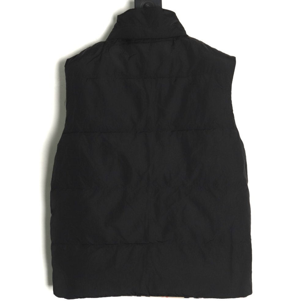 DD Bur*berry BBR 24 diamond checkered down vest on both sides