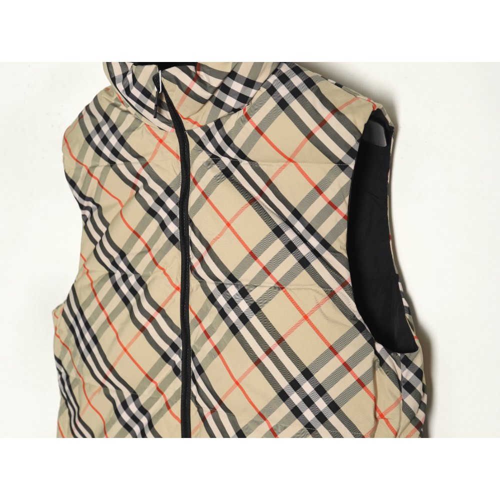 DD Bur*berry BBR 24 diamond checkered down vest on both sides